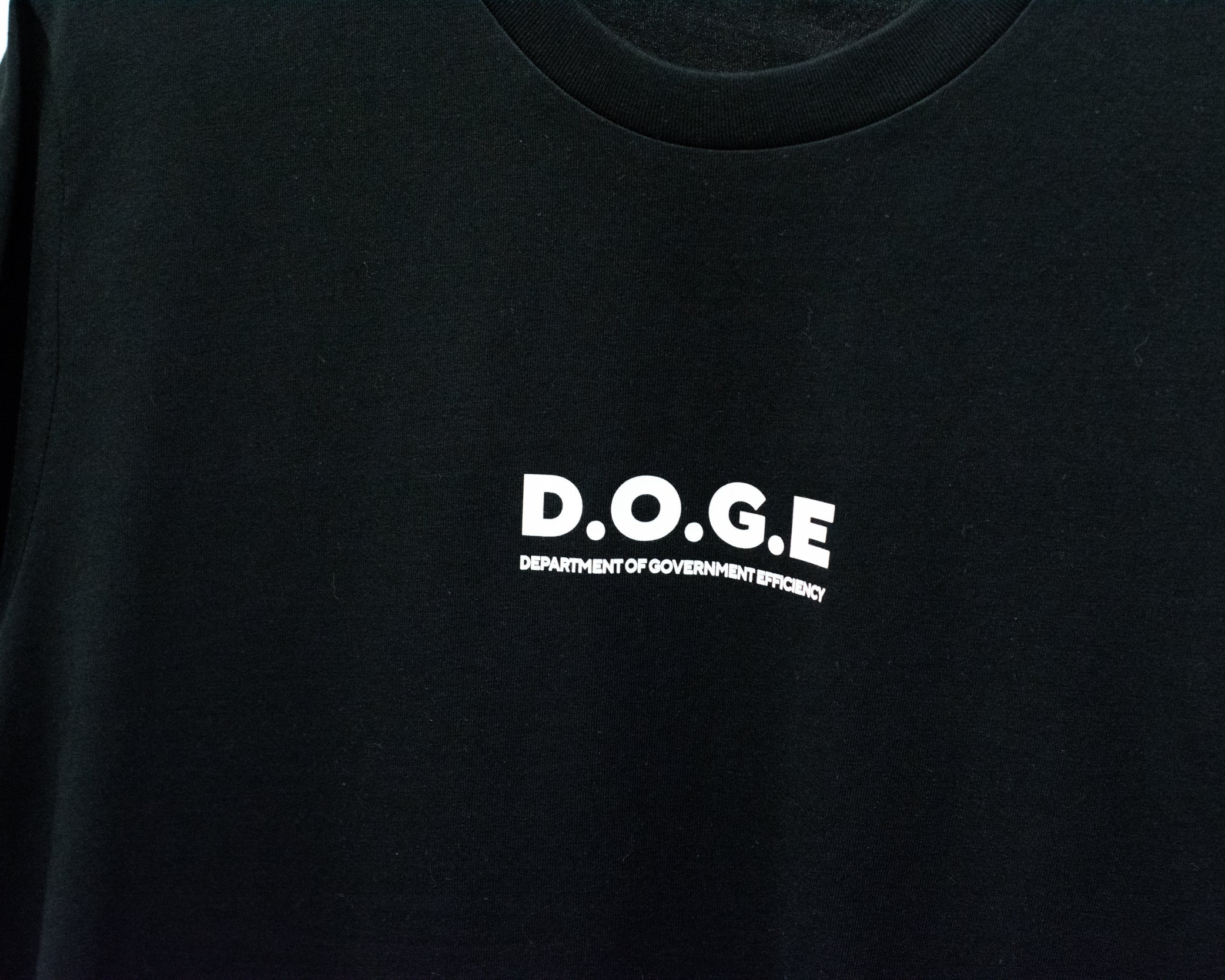 T-Shirt "D.O.G.E"